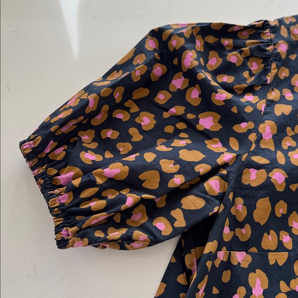 J. Crew Navy and Pink Leopard Print Blouse Size: M NWOT ✨ - Picture 4 of 5